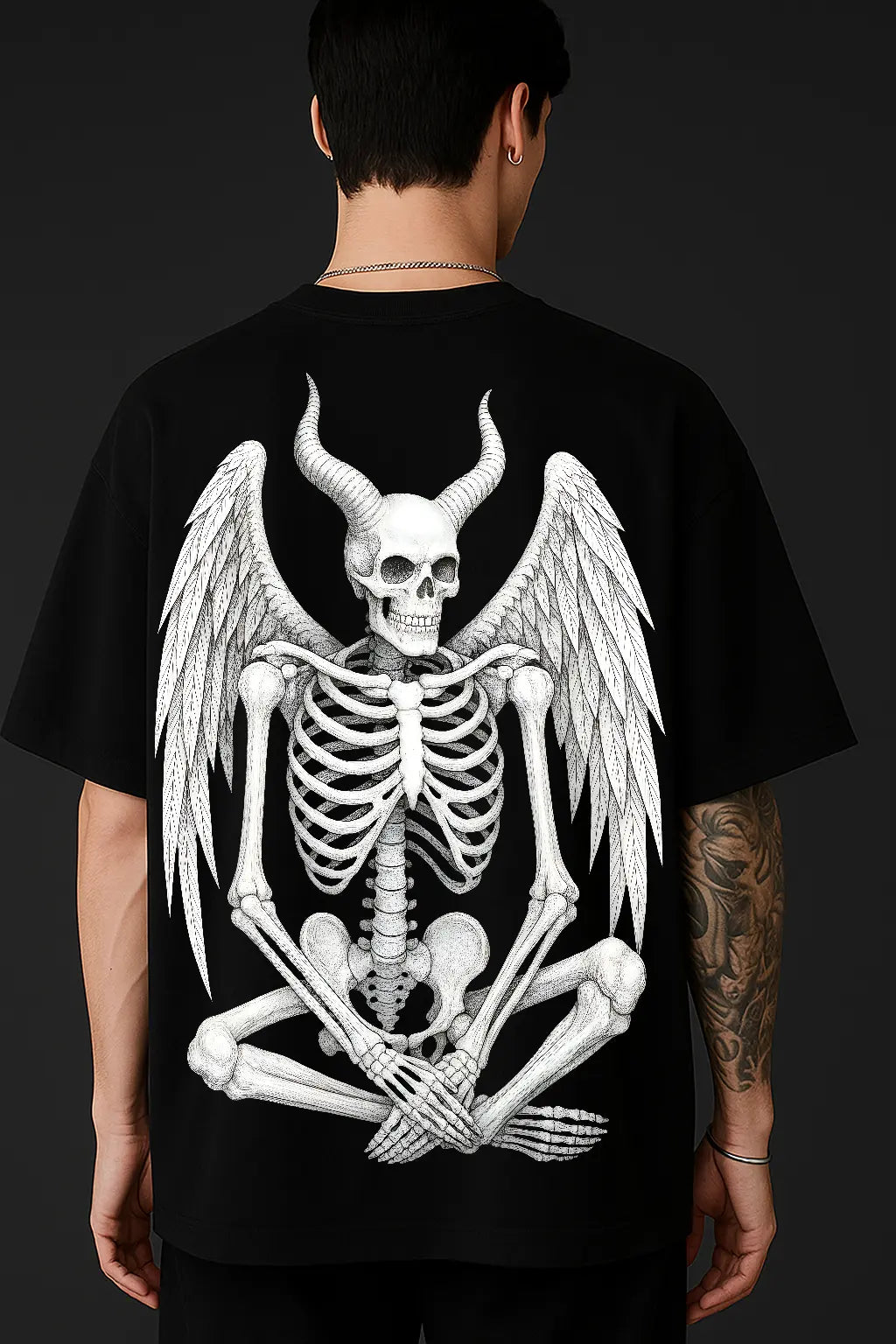 HELLWING OVERSIZED TSHIRT