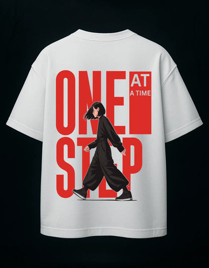 KEEP MOVING OVERSIZED TSHIRT