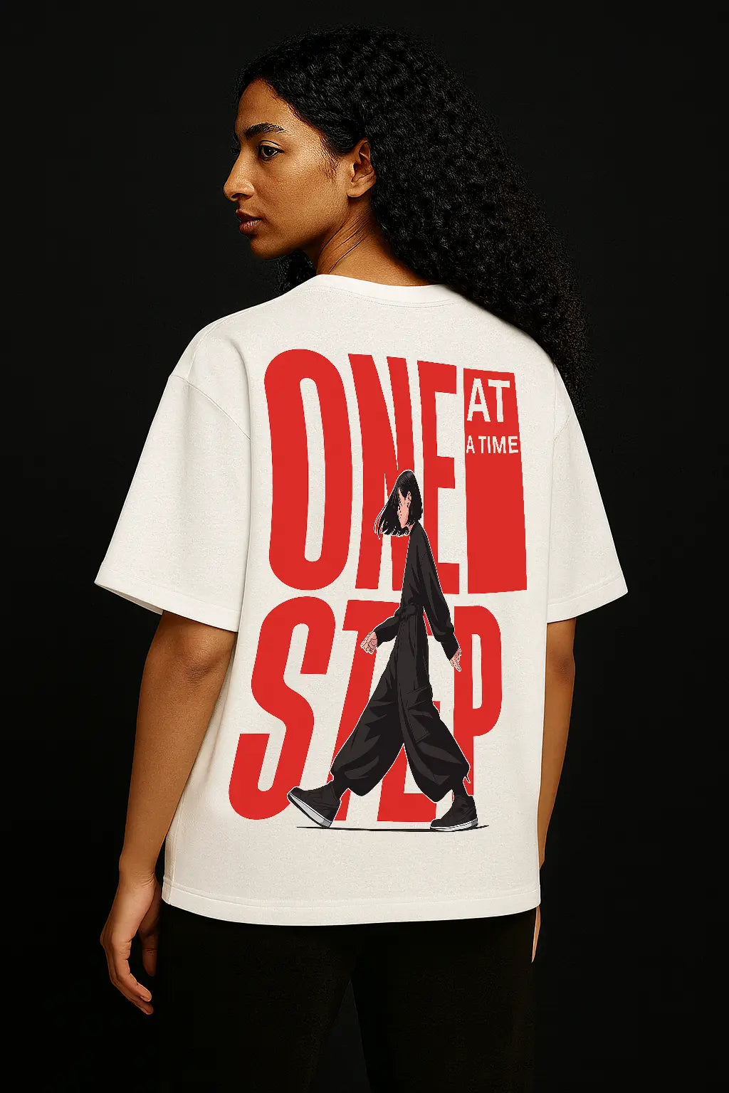 KEEP MOVING OVERSIZED TSHIRT